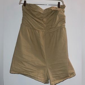 Khaki romper, size large. Only worn once
